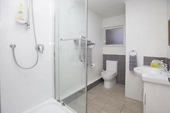 Tudor Oaks Motel Мангауай Екстериор снимка